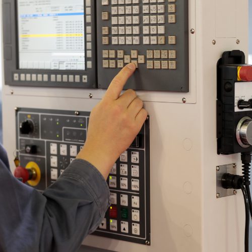 マシニングセンタによる金型製造時間の短縮